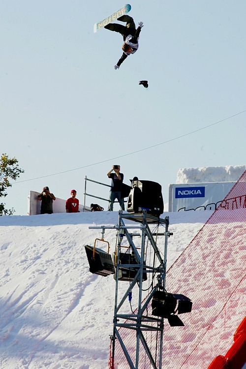 Stephan_Maurer_Backflip_LQ Stephan_Maurer_Backflip_LQ