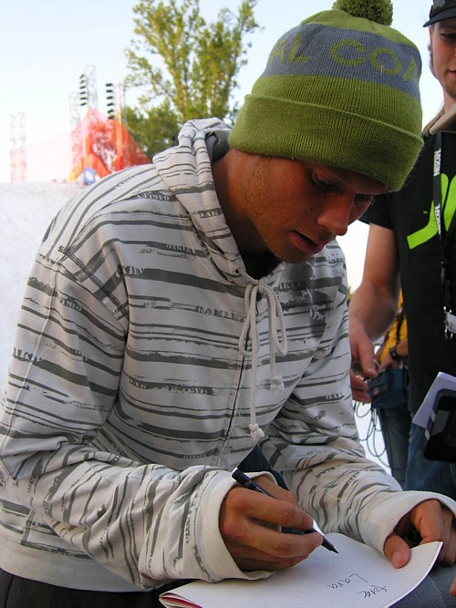 eero_signing_lq