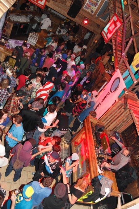 hfpj_2010_fridayparty_bypaco_qparks_123_low.jpg