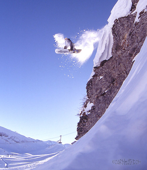 Joe_Cliffdrop_FS_Grab_Luger.jpg Joe_Cliffdrop_FS_Grab_Luger.jpg