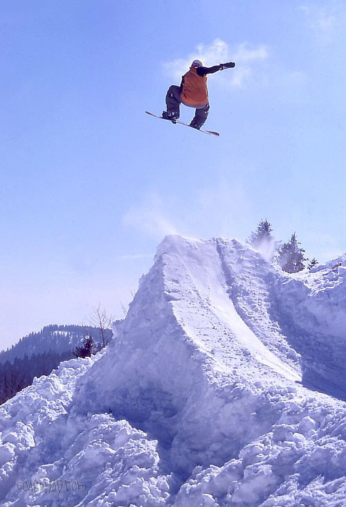Joe_FS_360_FS_Grab_Feldi_Th.jpg Joe_FS_360_FS_Grab_Feldi_Th.jpg
