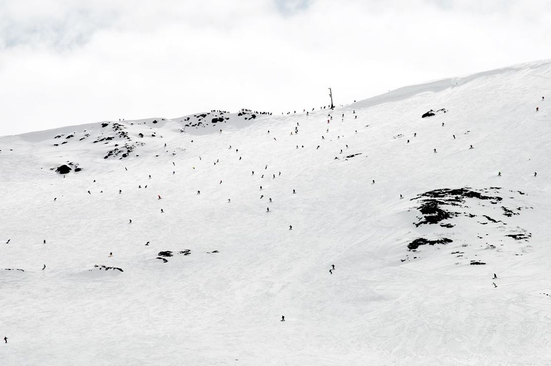 racing_crowd_by_roland_schopper_x-aces_2.jpg