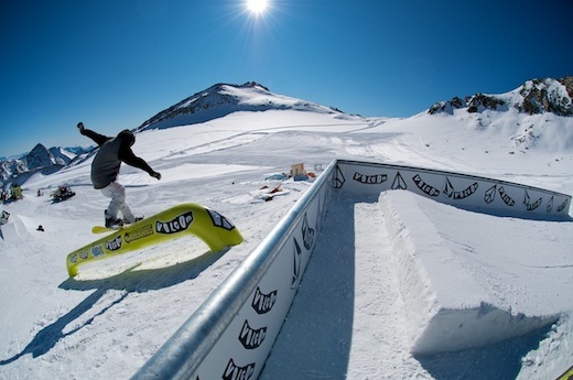 msp2011_photo_14_stefan_eigner_rider_simon_pircher_volcom_snake_pit_72dpi.jpg msp2011_photo_14_stefan_eigner_rider_simon_pircher_volcom_snake_pit_72dpi.jpg