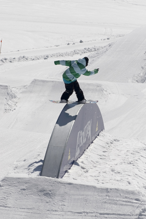 img_0029small_frontboard.jpg img_0029small_frontboard.jpg