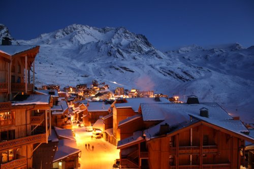 Val Thorens at Night.jpg