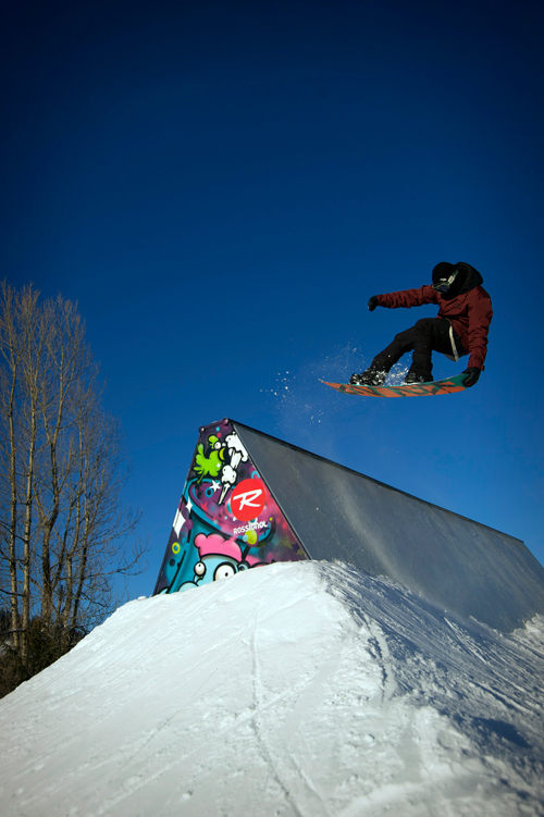 cg_2012_update_photo_01_rider_flo_geiger_tailgrab2fakie_96dpi.jpg