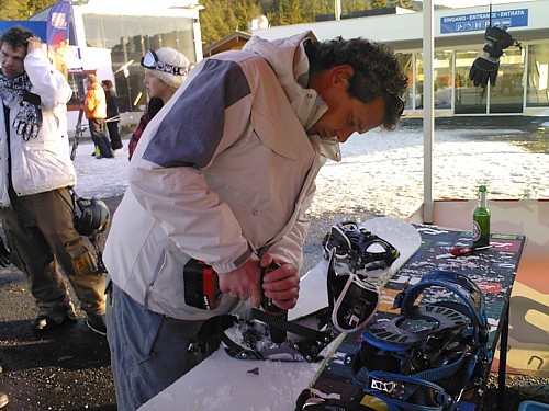 ralf_wisskirchen_montiert_die_neue_ex_bindung
